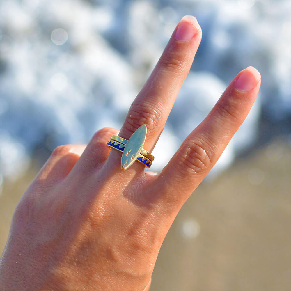Navy Blue Enamel Wave Ring in Gold - JET SET CANDY  (2276736991290)