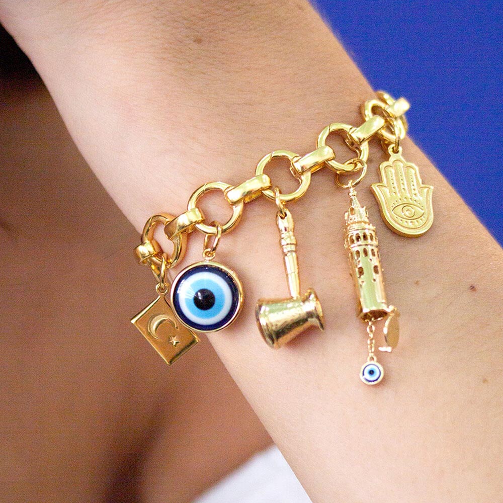 Turkish Hamsa Charm, Gold – JET SET CANDY