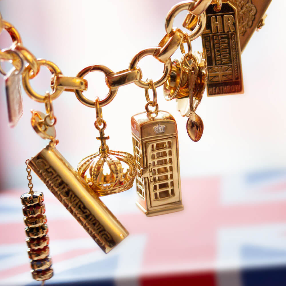 London Phone Booth Charm, Gold