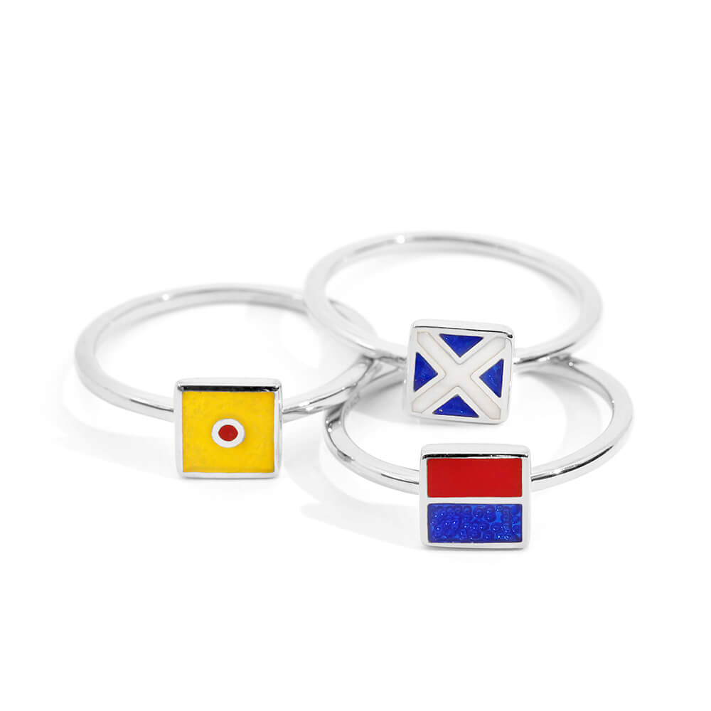Letter W, Nautical Flag Solid Gold Mini Ring