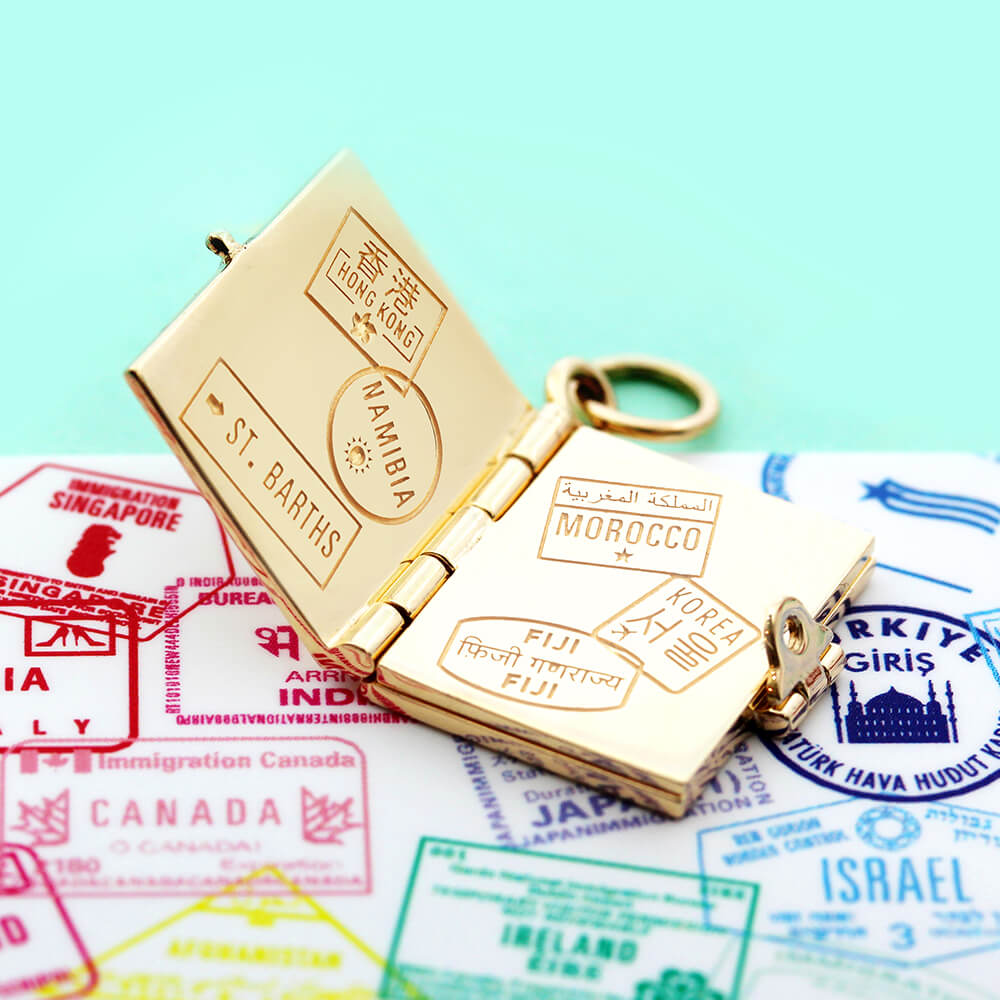 Passport Book Charm United Arab Emirates Solid Gold