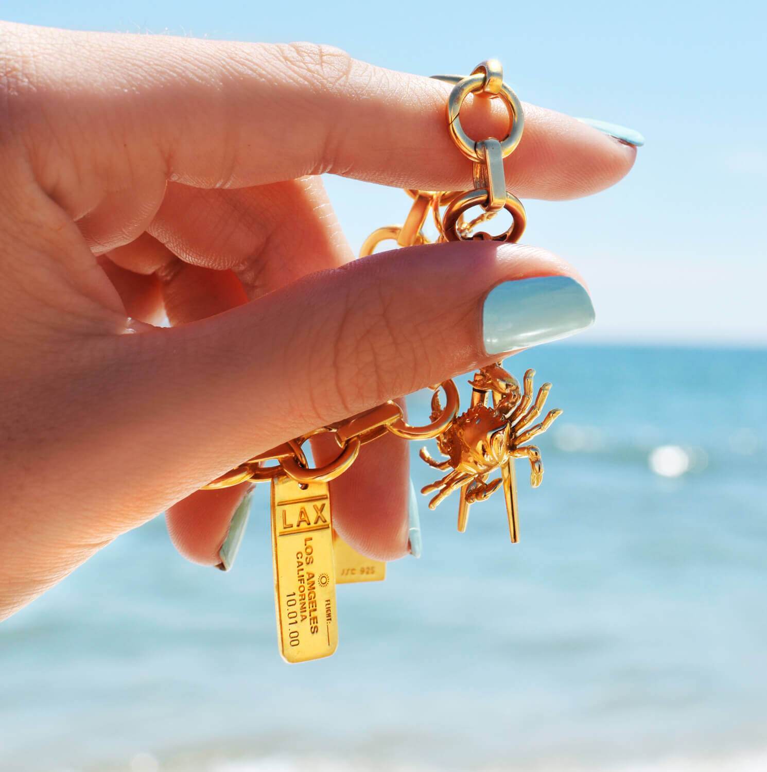 Gold Singapore Charm, Chilli Crab and Chopsticks - JET SET CANDY  (1720168316986)