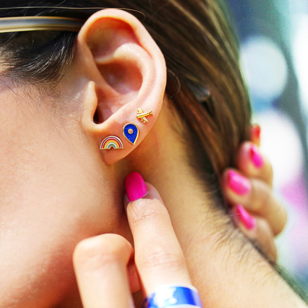 金の虹【leah alexandra】RAINBOW PAVE STUDS 14金ヴェルメイユ Solid Gold Rainbow Earring Stud – JET SET CANDY